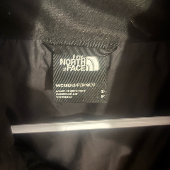 The North Face Women's  black mid long Puffer Coat size s - Picture 5 of 5